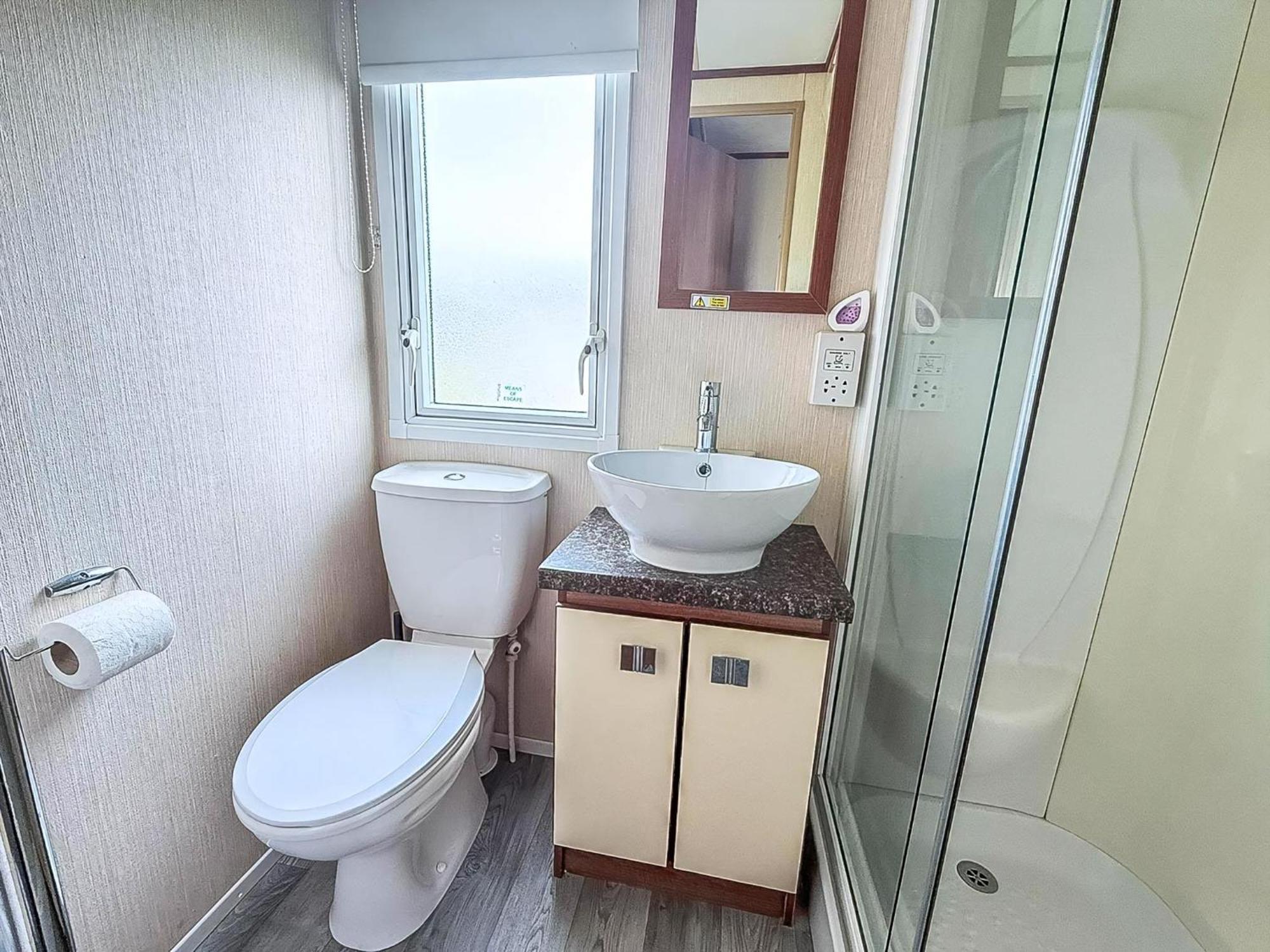 Lovely 8 Berth Caravan At Sunnydale In Lincolnshire Ref 35239S ラウス エクステリア 写真