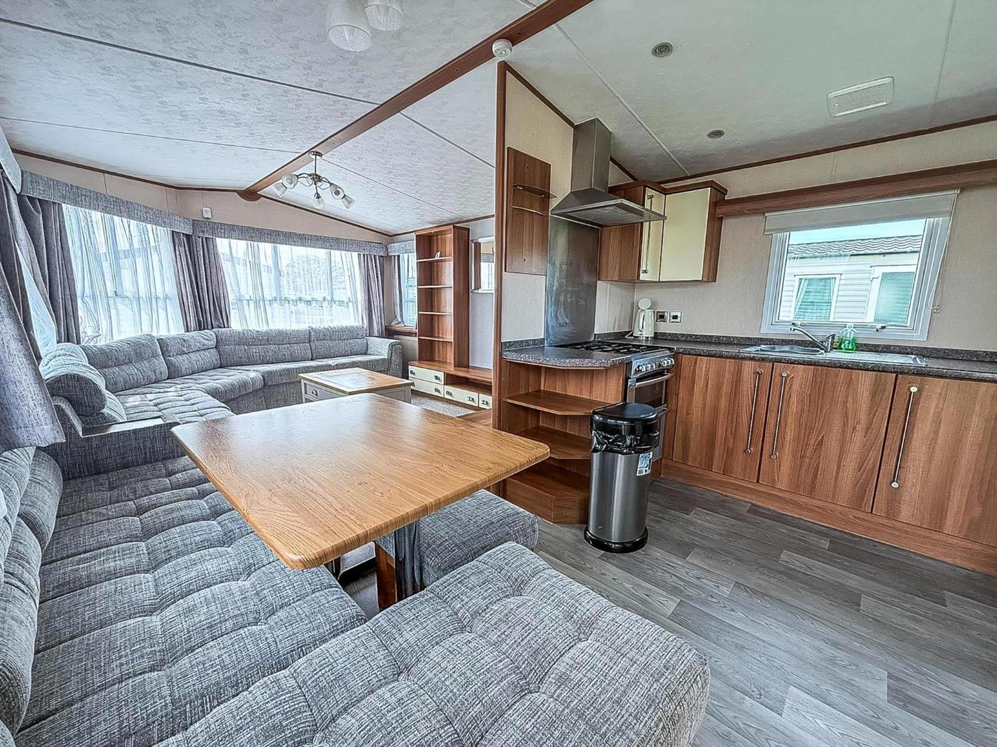 Lovely 8 Berth Caravan At Sunnydale In Lincolnshire Ref 35239S ラウス エクステリア 写真