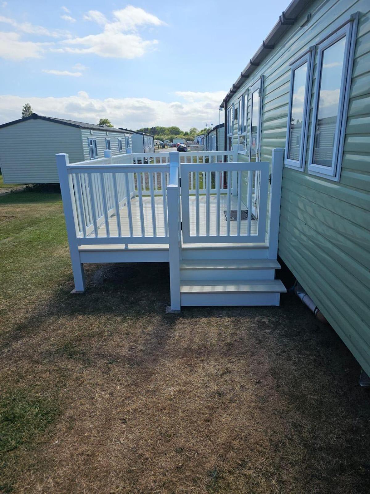 Lovely 8 Berth Caravan At Sunnydale In Lincolnshire Ref 35239S ラウス エクステリア 写真